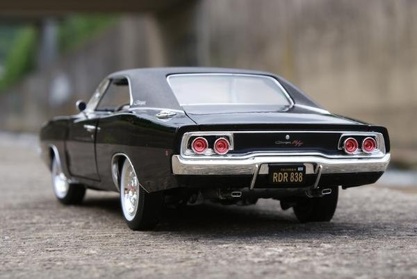 Dodge Charger R/T Bullitt фото авто