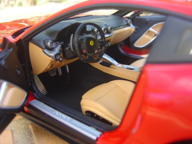 Ferrari F12 Berlinetta фото салона