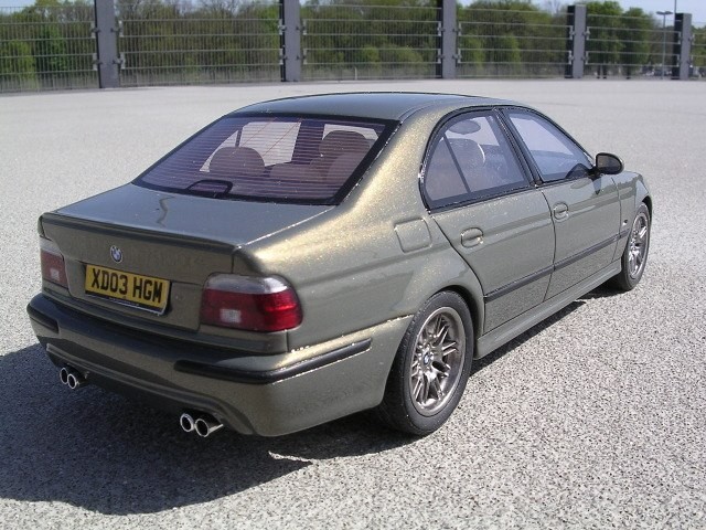 Авто BMW M5 E39 