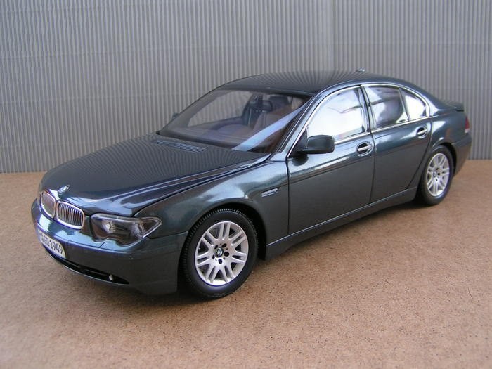 BMW 745i фото авто