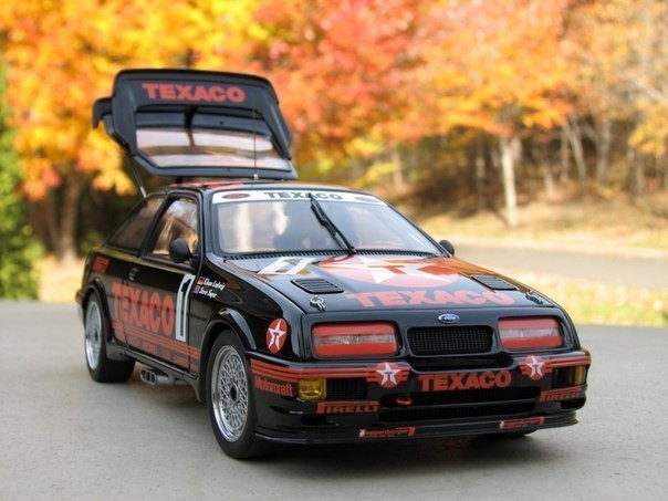 Авто Ford Sierra RS500 Cosworth Group A 