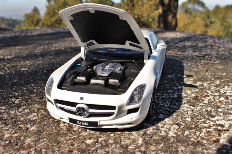 Mercedes-Benz SLS AMG двигатель