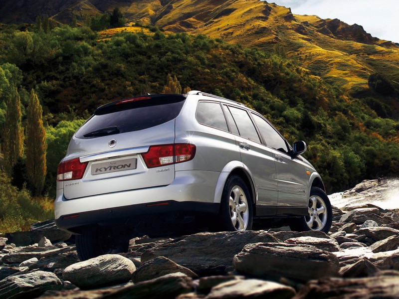 SsangYong Kyron вид сзади Вид сзади SsangYong Kyron