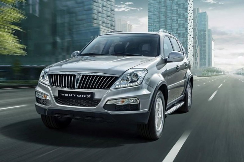 SsangYong Rexton W вид спереди Вид спереди SsangYong Rexton W