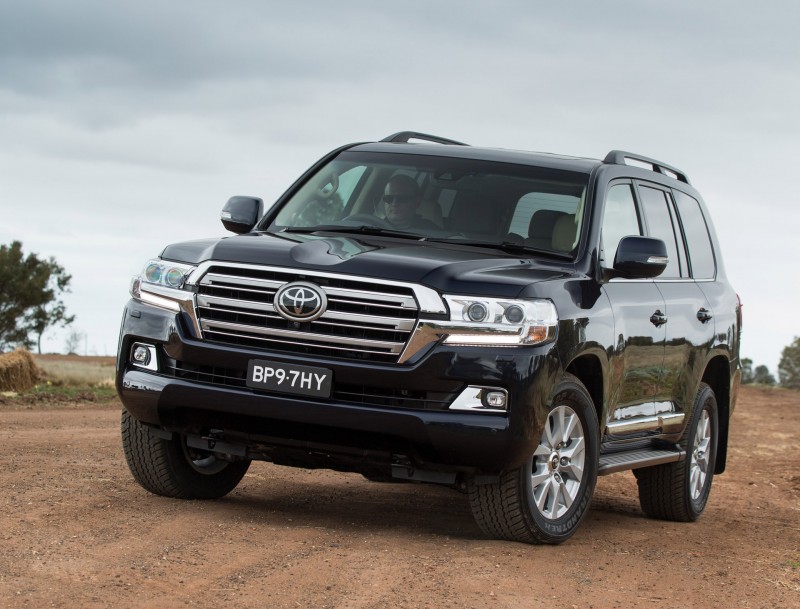 Toyota Land Cruiser 200 обновленный Toyota Land Cruiser 200