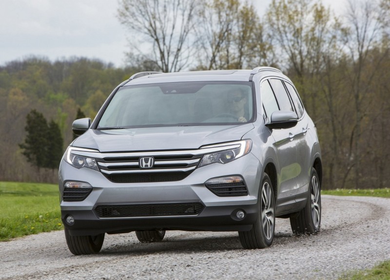 Honda Pilot 3 Вид спереди Honda Pilot 3