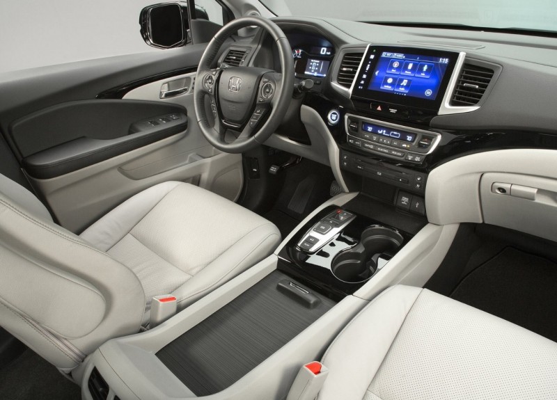 Honda Pilot 3 Honda Pilot 3 интерьер