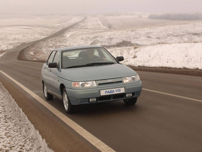 ВАЗ-2110 ВАЗ-2110 вид спереди