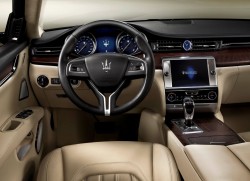 Фото салона Maserati Quattroporte фото салона