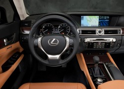Lexus GS салон