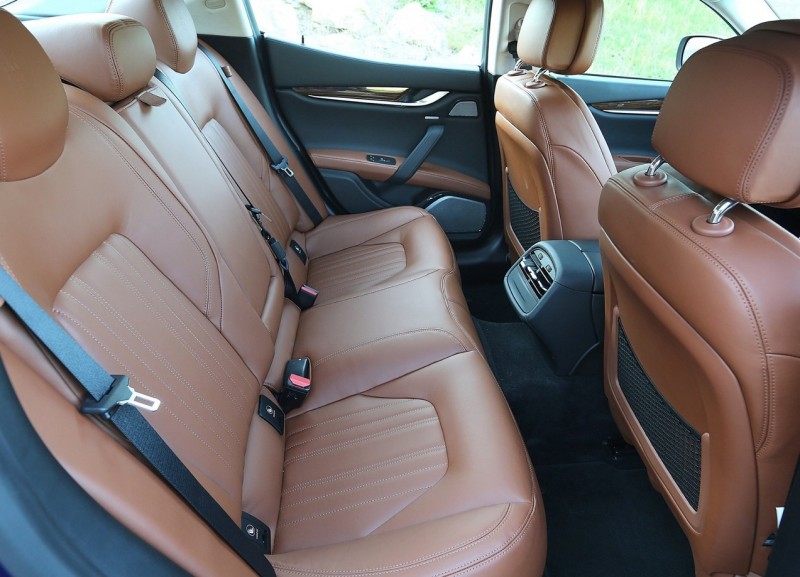 Фотография салона Maserati Ghibli 3 Maserati Ghibli 3 фото салона