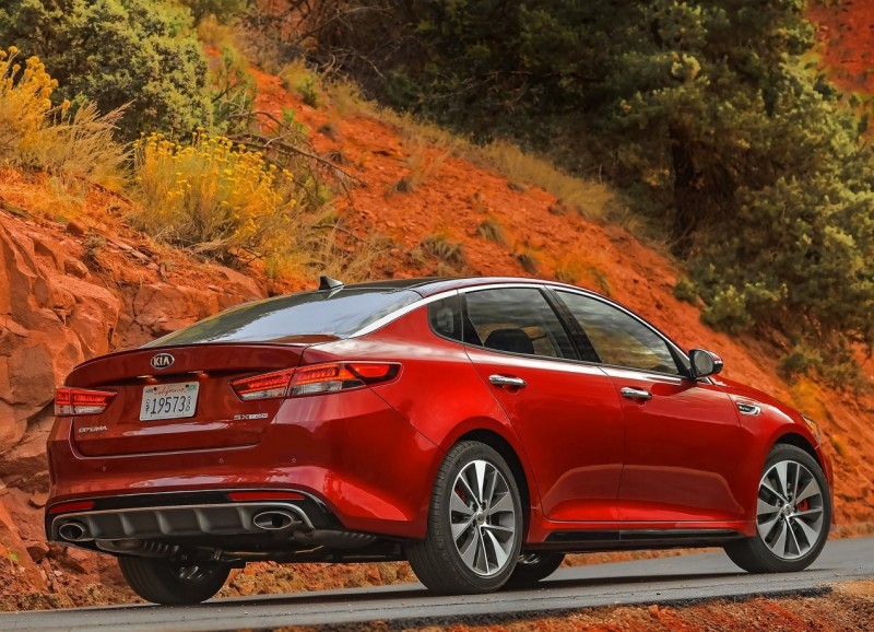Автомобиль KIA Optima 4 KIA Optima 4 автомобиль