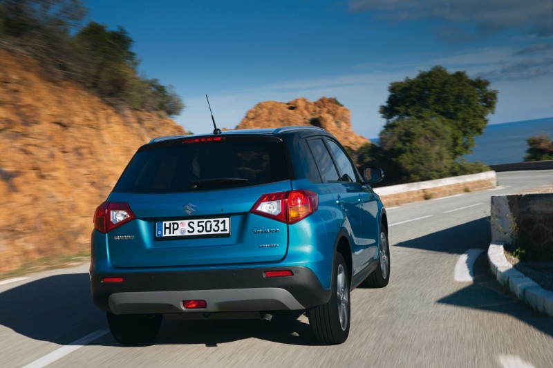 Двигатель Suzuki Suzuki Vitara вид сзади