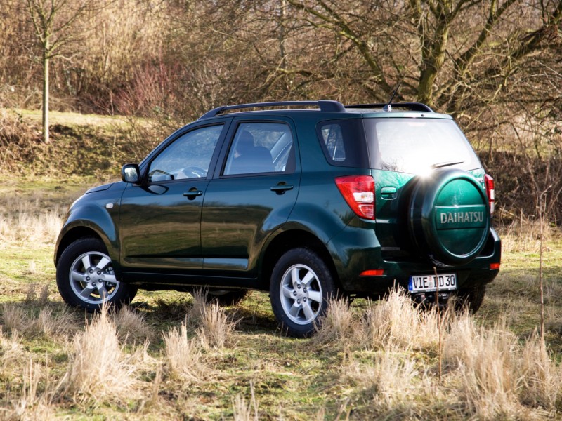 Автомобиль Daihatsu Terios Daihatsu Terios автомобиль