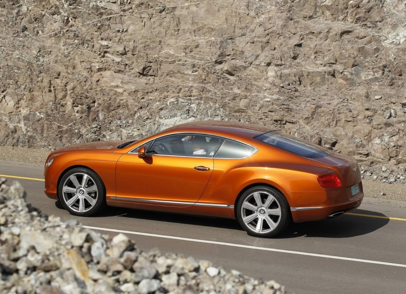 Фотография авто Bentley Continental GT Автомобиль Bentley Continental GT