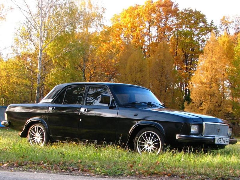 ГАЗ-3102 вид сбоку Вид сбоку ГАЗ-3102