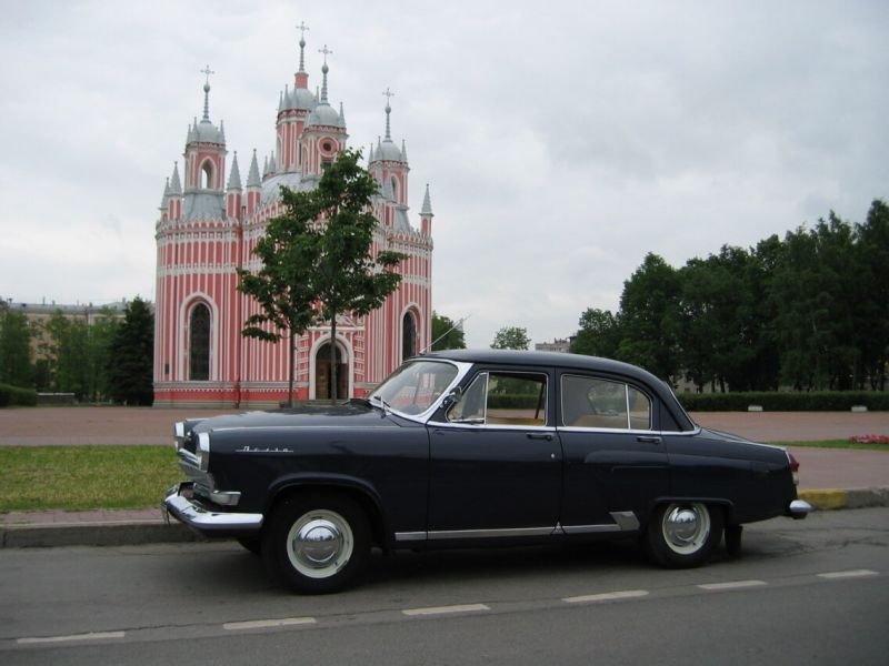 ГАЗ-23 вид сбоку Вид сбоку ГАЗ-23