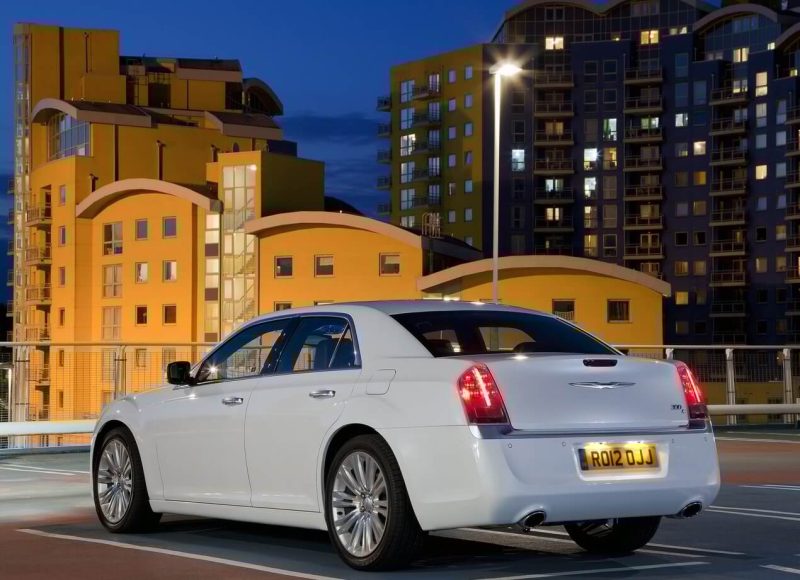 Chrysler 300C фотография