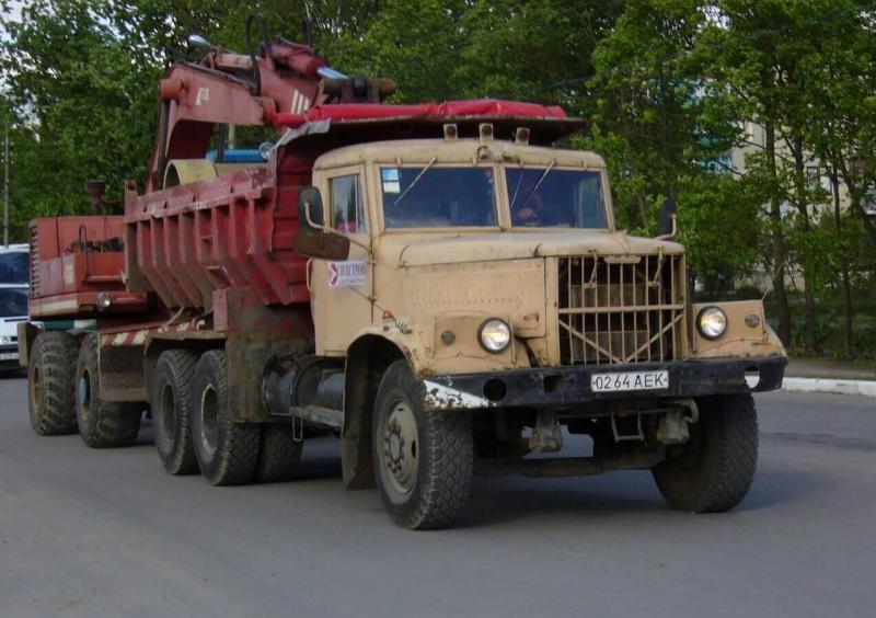 Грузовой автомобиль КрАЗ-256