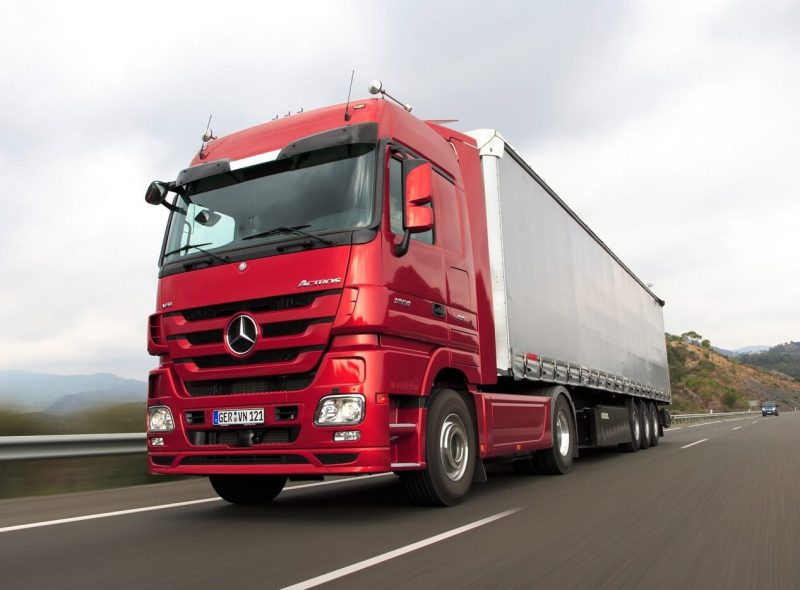 Фото Mercedes-Benz Actros третьего поколения
