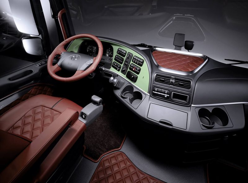 Салон Mercedes-Benz Actros 