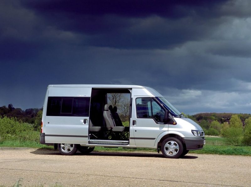 Микроавтобус Ford Transit Ford Transit микроавтобус