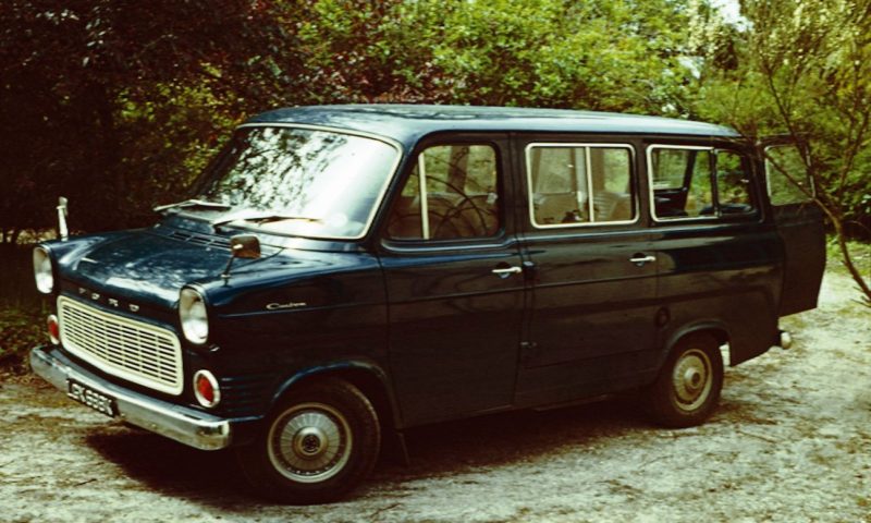 Ford Transit 1975 года Фото Ford Transit 1975