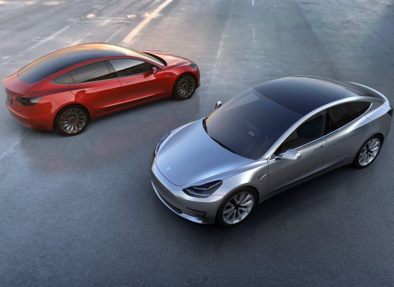 Tesla Model 3 2017 года Tesla Model 3 фото