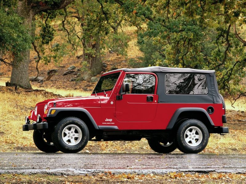 Вид сбоку Jeep Wrangler (TJ)