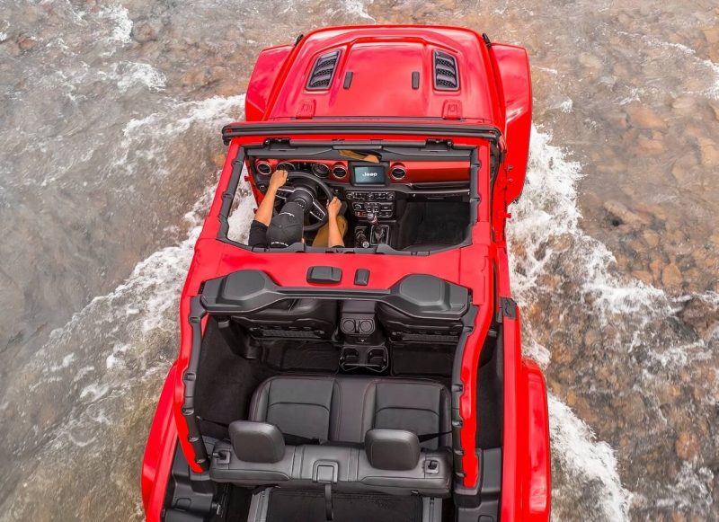 Авто Jeep Wrangler IV 