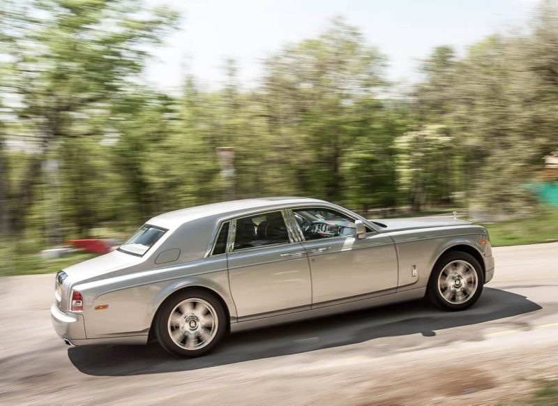 Авто Rolls-Royce Phantom 2012