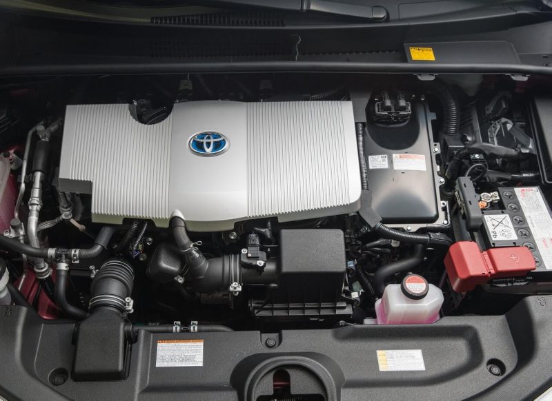 Toyota Prius IV двигатель