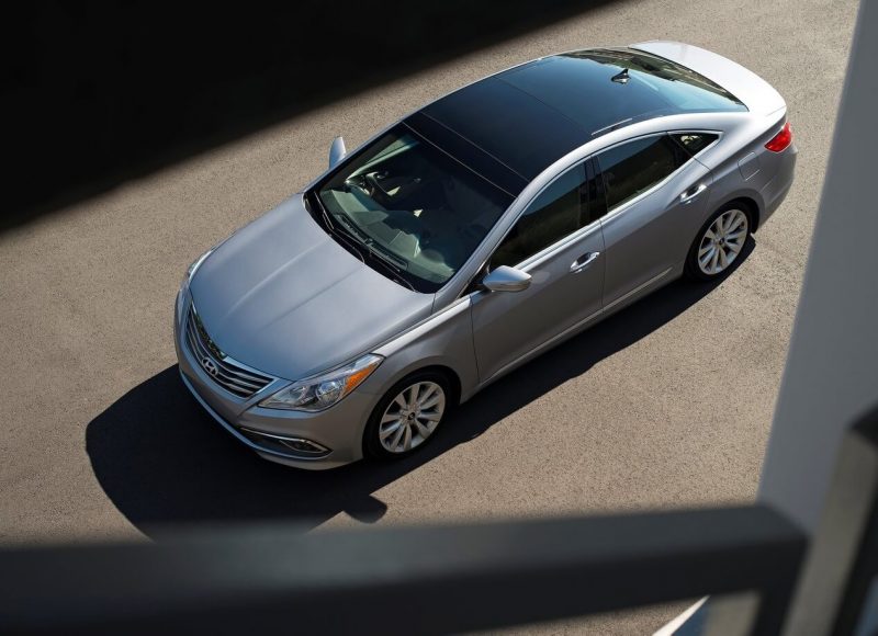 Вид сверху Hyundai Grandeur HG