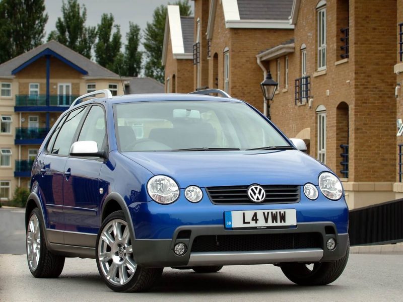 Авто Volkswagen Polo 2004