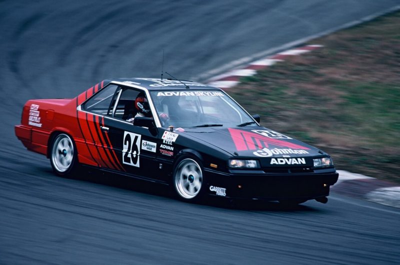 Nissan Skyline GTS-R Race Car Фото Nissan Skyline GTS-R Race Car