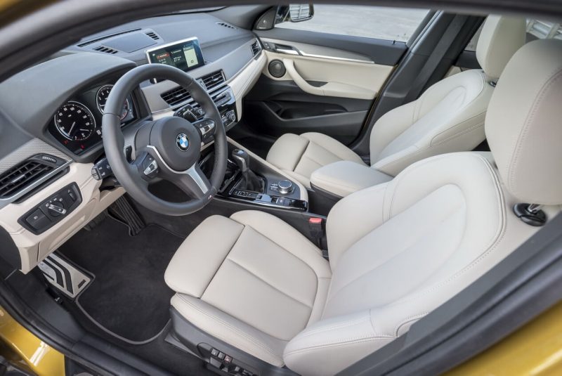 BMW X2 салон